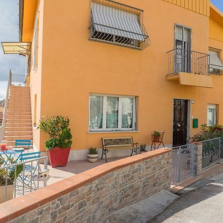 Casa Linda, A Due Passi Dal Mare Lägenhet Numana Exteriör bild