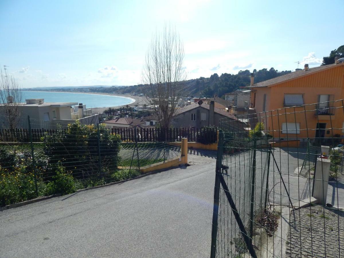 Casa Linda, A Due Passi Dal Mare Lägenhet Numana Exteriör bild
