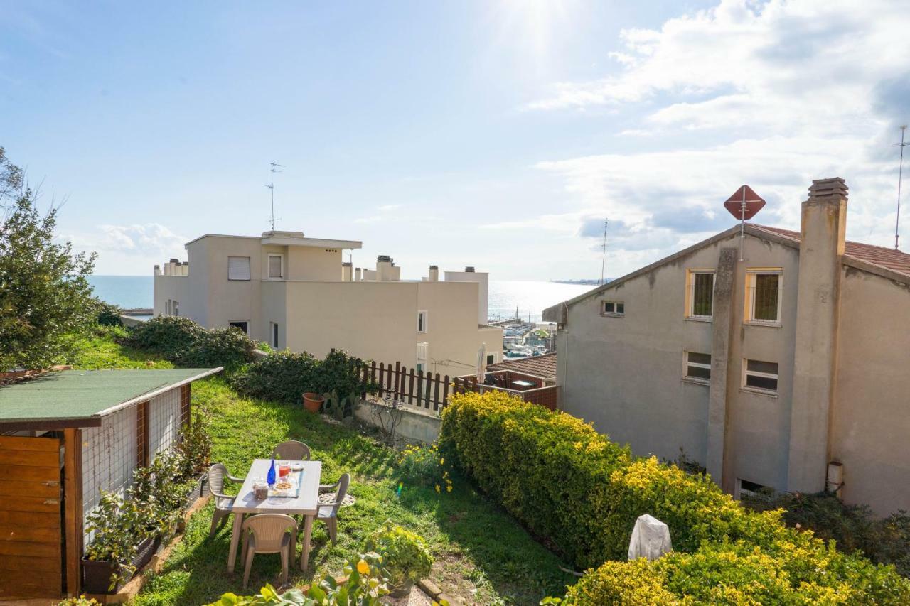 Casa Linda, A Due Passi Dal Mare Lägenhet Numana Exteriör bild